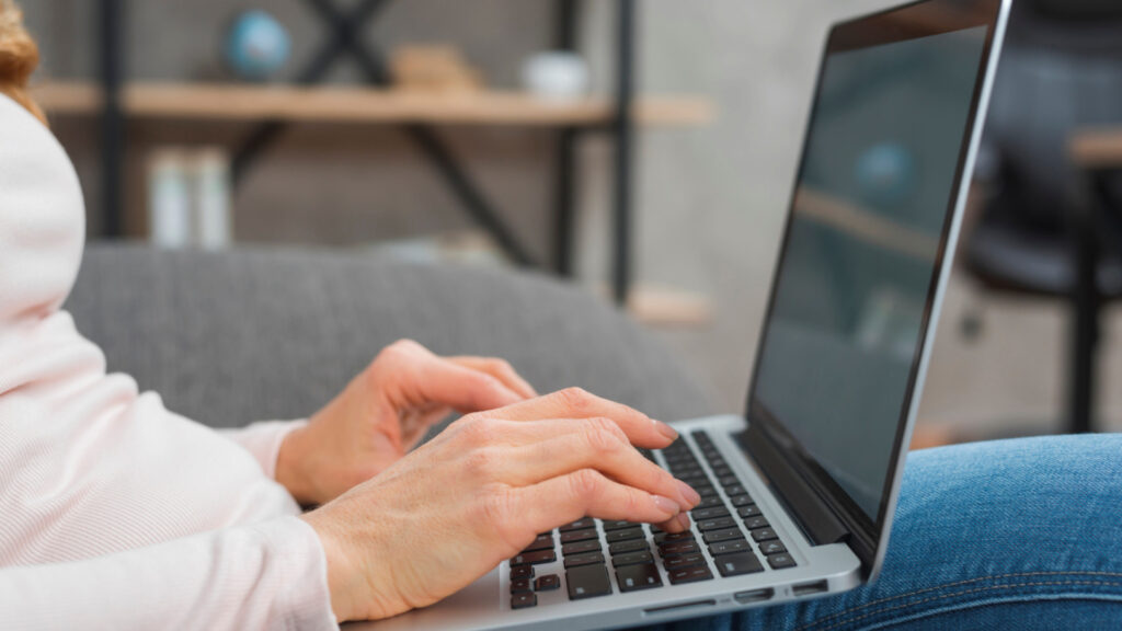 Télétravail : adaptabilité et confort grâce à l'ordinateur portable