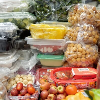 pourquoi le plastique est-il largement utilisé pour les emballages