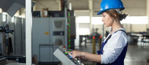Fabrication sur mesure ou production internalisée : quelle stratégie choisir pour un équipement technique ?
